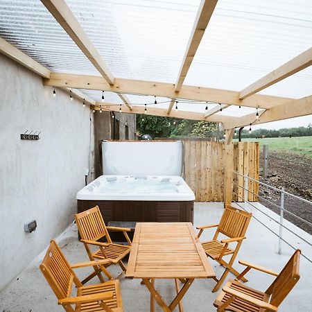The Byre At Conker Tree Cottages Saintfield Extérieur photo